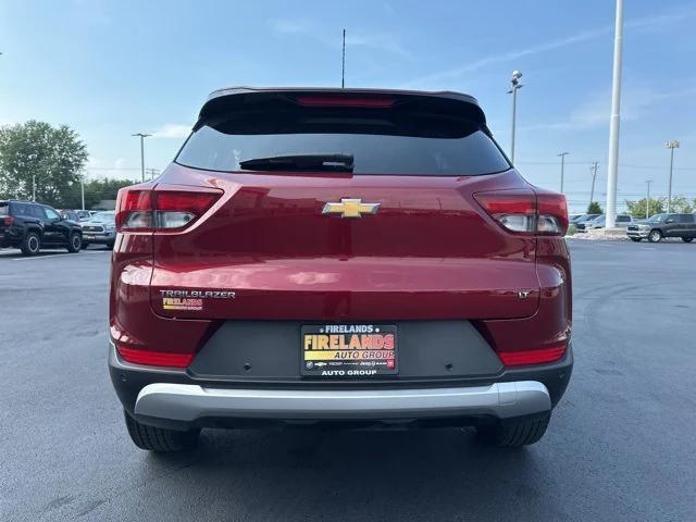 Photo of 2024 Crimson Metallic Chevrolet Trailblazer