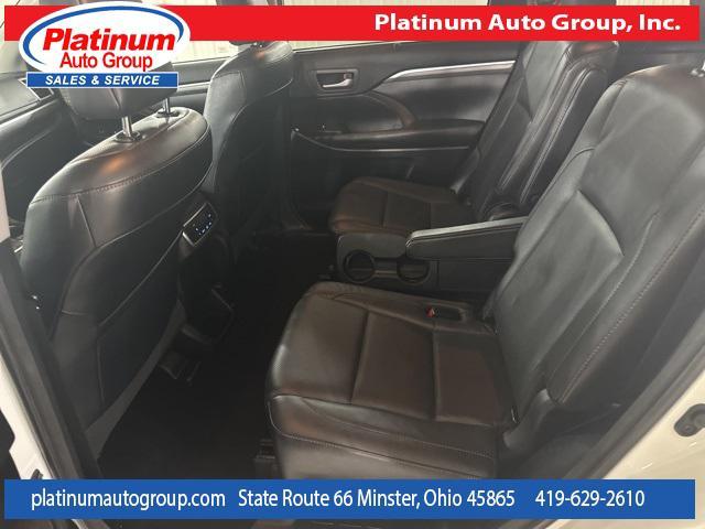 Photo of 2018 Blizzard Pearl Toyota Highlander