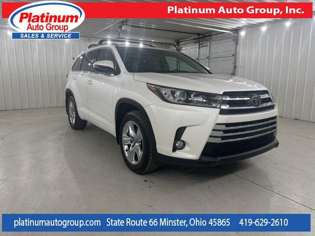 Photo of 2018 Blizzard Pearl Toyota Highlander
