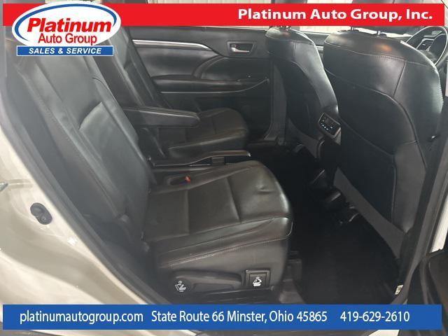 Photo of 2018 Blizzard Pearl Toyota Highlander