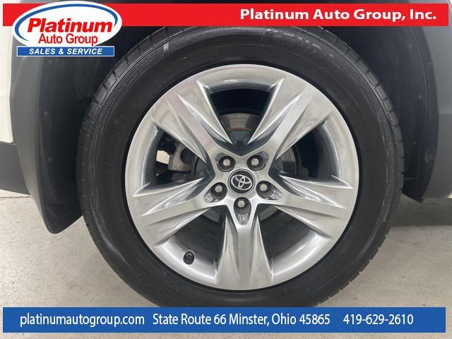 Photo of 2018 Blizzard Pearl Toyota Highlander