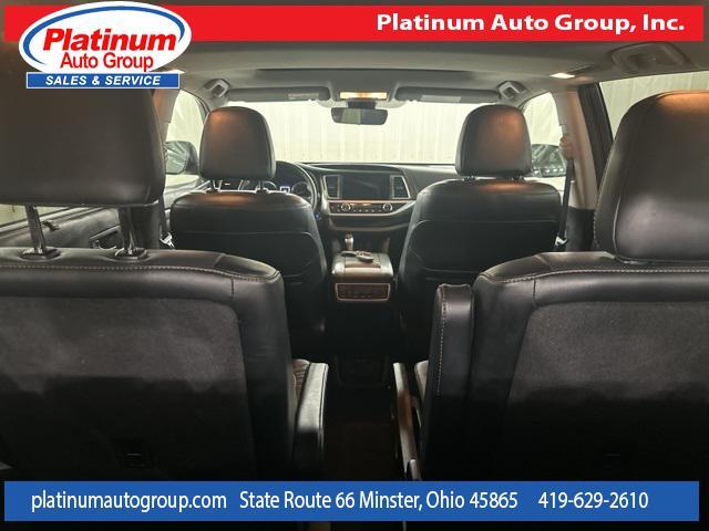 Photo of 2018 Blizzard Pearl Toyota Highlander