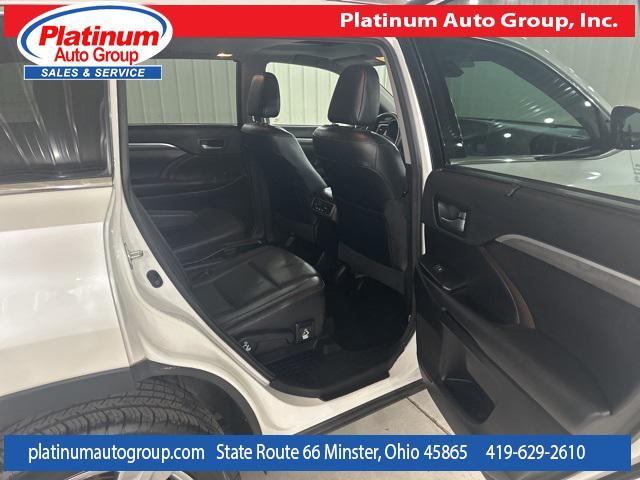 Photo of 2018 Blizzard Pearl Toyota Highlander