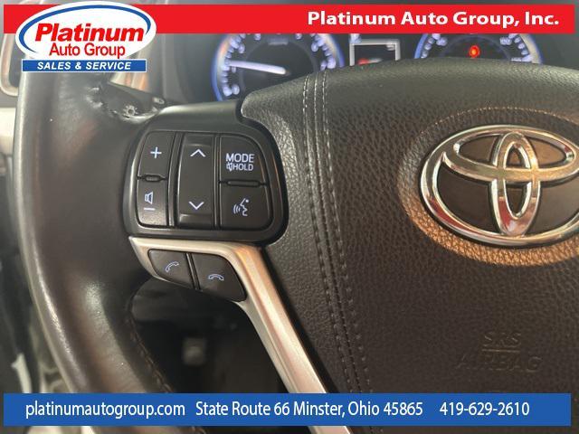 Photo of 2018 Blizzard Pearl Toyota Highlander