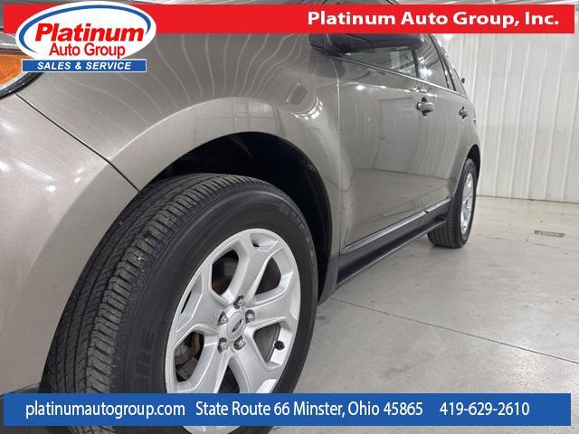 Photo of 2014 Mineral Gray Metallic Ford Edge