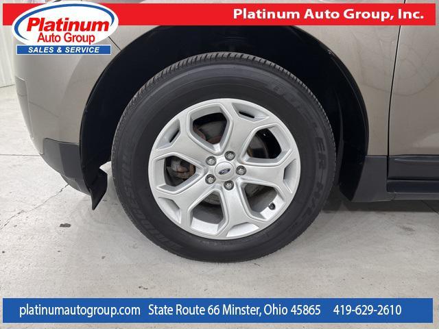 Photo of 2014 Mineral Gray Metallic Ford Edge
