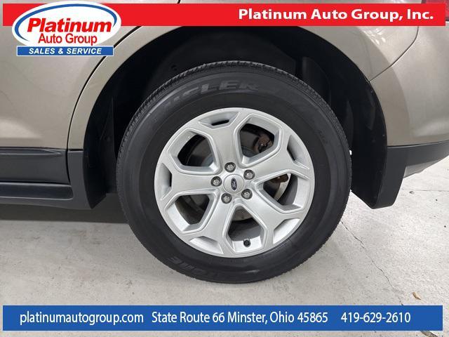 Photo of 2014 Mineral Gray Metallic Ford Edge