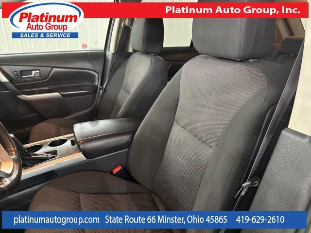 Photo of 2014 Mineral Gray Metallic Ford Edge