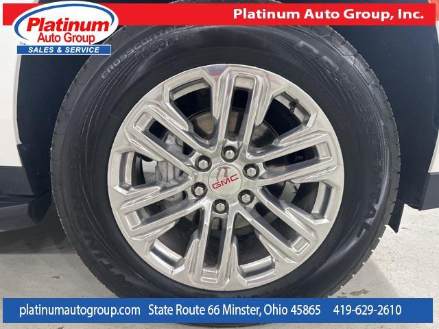 Photo of 2023 White Frost Tricoat GMC Yukon XL