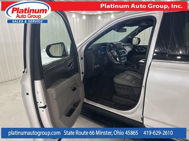 Photo of 2023 White Frost Tricoat GMC Yukon XL