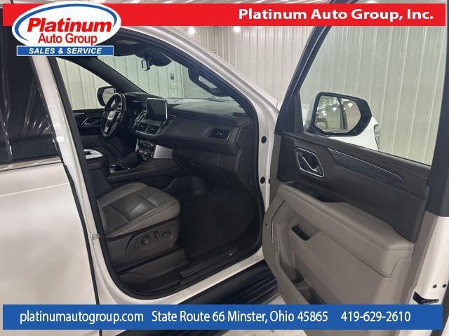 Photo of 2023 White Frost Tricoat GMC Yukon XL