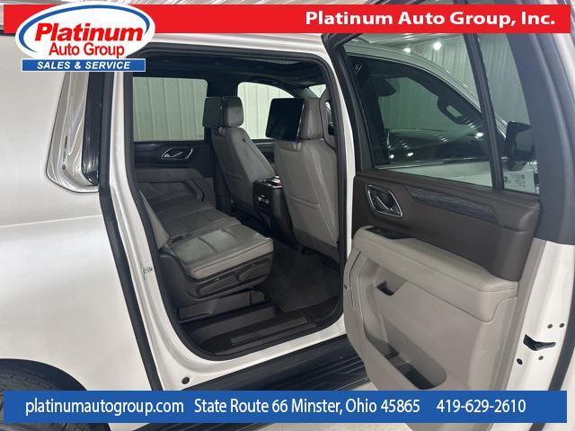 Photo of 2023 White Frost Tricoat GMC Yukon XL