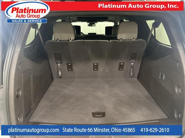 Photo of 2023 White Frost Tricoat GMC Yukon XL