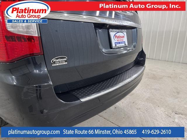 Photo of 2013 Maximum Steel Metallic Clearcoat Chrysler Town & Country
