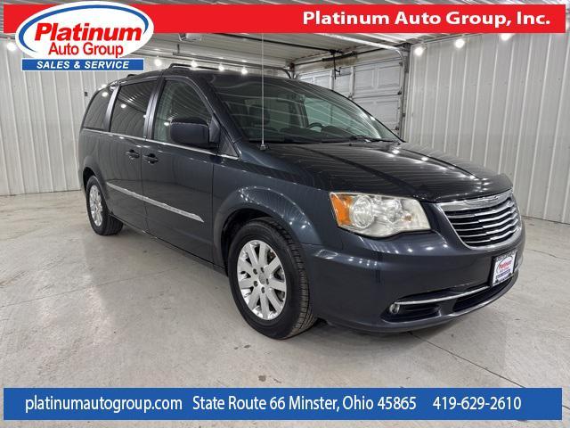 Photo of 2013 Maximum Steel Metallic Clearcoat Chrysler Town & Country