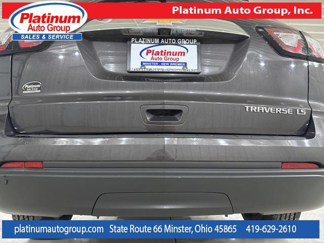 Photo of 2016 Tungsten Metallic Chevrolet Traverse