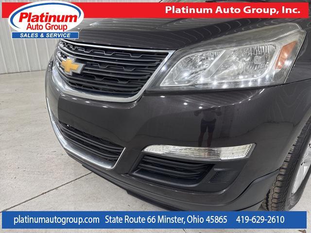 Photo of 2016 Tungsten Metallic Chevrolet Traverse