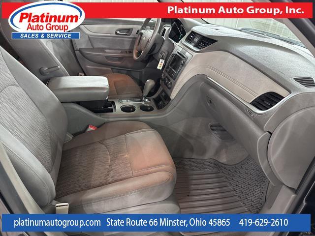 Photo of 2016 Tungsten Metallic Chevrolet Traverse