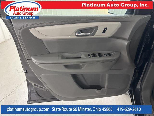 Photo of 2016 Tungsten Metallic Chevrolet Traverse