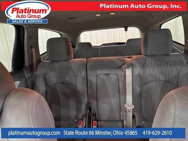 Photo of 2016 Tungsten Metallic Chevrolet Traverse