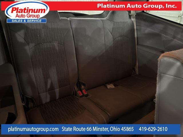 Photo of 2016 Tungsten Metallic Chevrolet Traverse