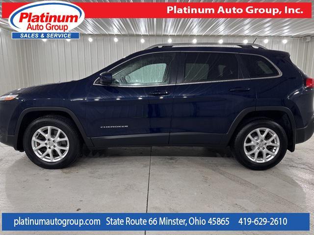 Photo of 2015 True Blue Pearlcoat Jeep Cherokee