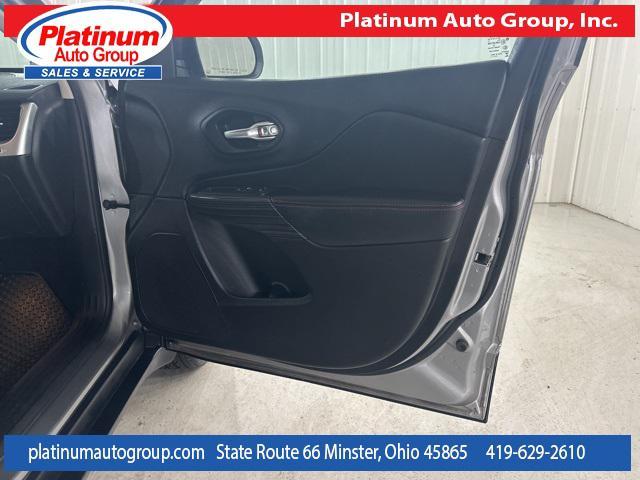 Photo of 2015 Billet Silver Metallic Clearcoat Jeep Cherokee