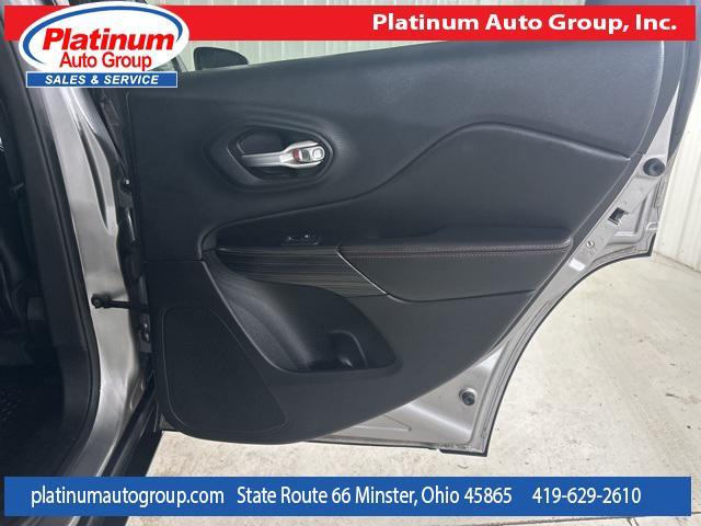 Photo of 2015 Billet Silver Metallic Clearcoat Jeep Cherokee
