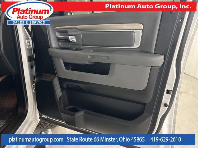 Photo of 2018 Bright White Clearcoat RAM 1500