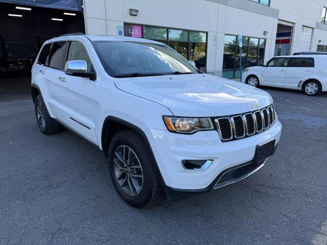 Photo of 2018 Bright White Clearcoat Jeep Grand Cherokee