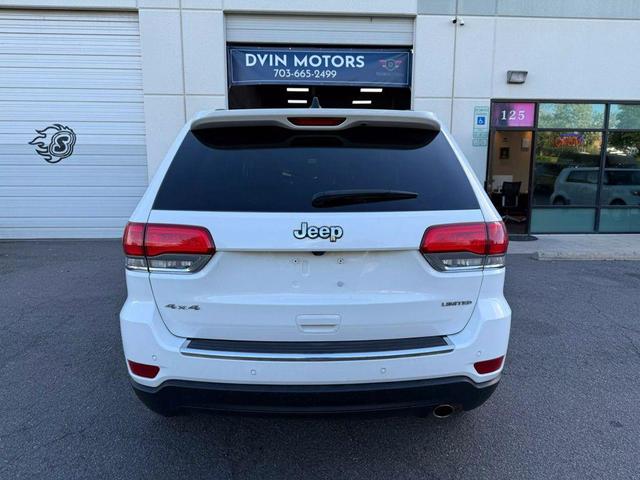 Photo of 2018 Bright White Clearcoat Jeep Grand Cherokee