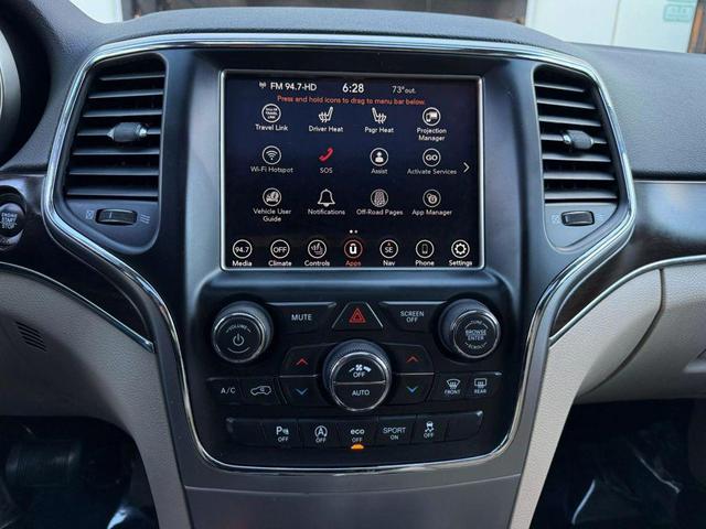 Photo of 2018 Bright White Clearcoat Jeep Grand Cherokee