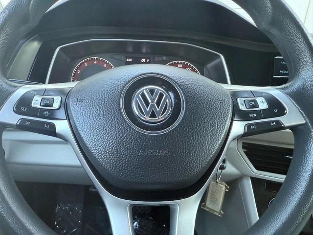 Photo of 2020 Black Volkswagen Jetta