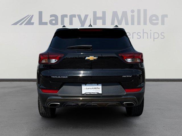 Photo of 2023 Mosaic Black Metallic Chevrolet Trailblazer