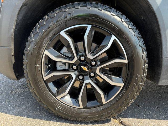 Photo of 2023 Mosaic Black Metallic Chevrolet Trailblazer
