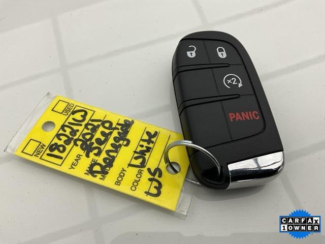 Photo of 2021 Alpine White Clearcoat Jeep Renegade