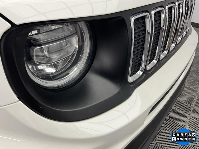 Photo of 2021 Alpine White Clearcoat Jeep Renegade