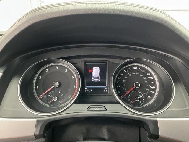 Photo of 2019 Deep Black Volkswagen Atlas