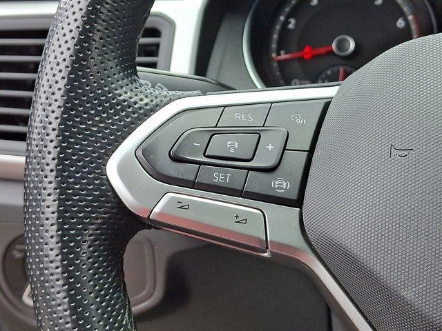 Photo of 2021 Deep Black Pearl Effect Volkswagen Atlas