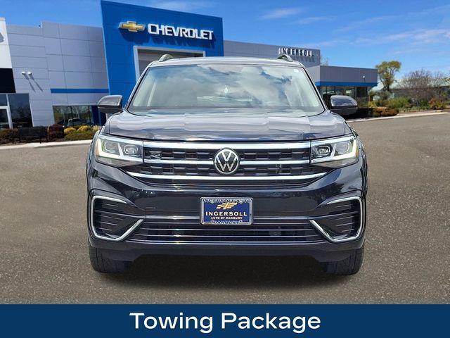 Photo of 2021 Deep Black Pearl Effect Volkswagen Atlas