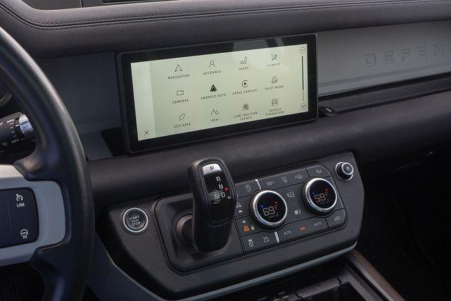 Photo of 2021 Santorini Black Land Rover Defender
