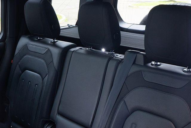 Photo of 2021 Santorini Black Land Rover Defender