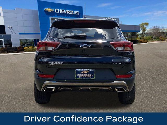 Photo of 2022 Mosaic Black Metallic Chevrolet Trailblazer