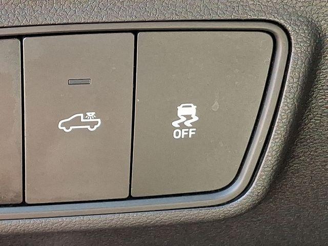 Photo of 2022 Phantom Black Hyundai SANTA CRUZ