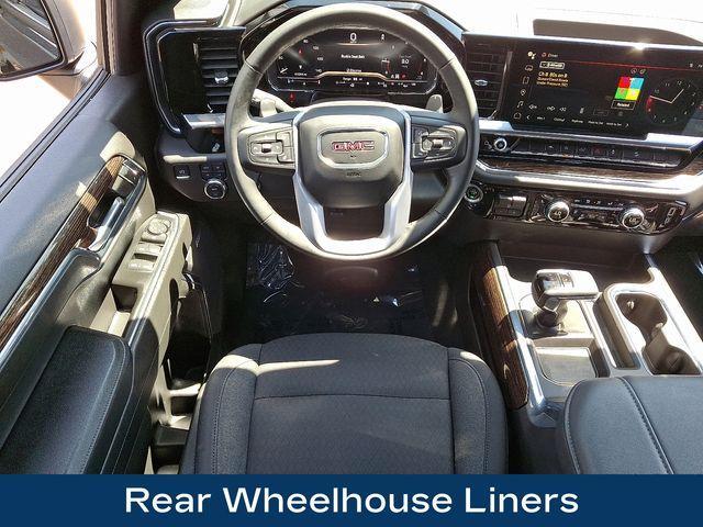 Photo of 2024 Onyx Black GMC Sierra 1500