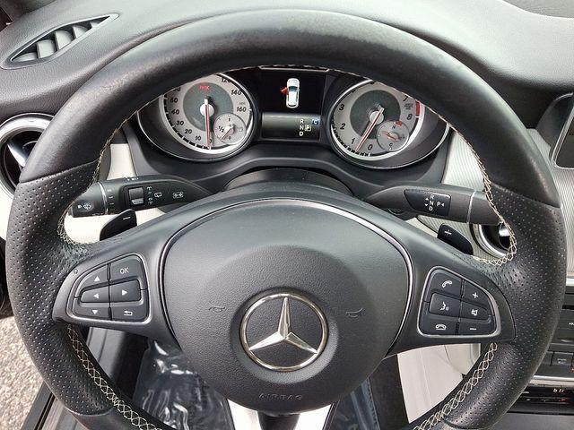 Photo of 2017 Midnight Black Mercedes-Benz GLA 250