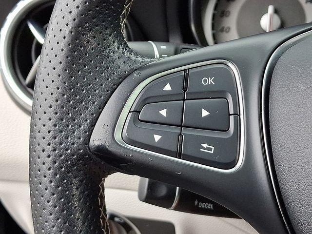 Photo of 2017 Midnight Black Mercedes-Benz GLA 250