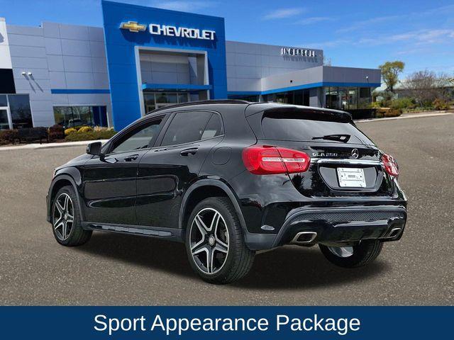 Photo of 2017 Midnight Black Mercedes-Benz GLA 250