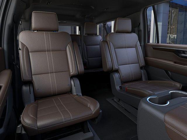Photo of 2025 Iridescent Pearl Tricoat Chevrolet Suburban
