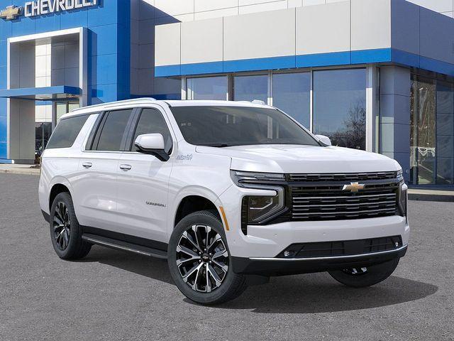 Photo of 2025 Iridescent Pearl Tricoat Chevrolet Suburban